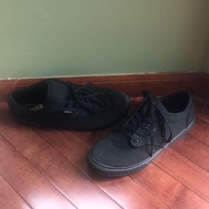 All black vans// warn once